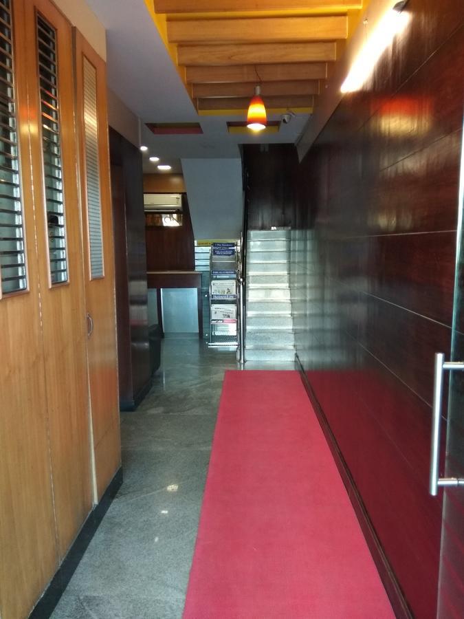 Hotel I-Way Residency Perungudi Madrás Exterior foto